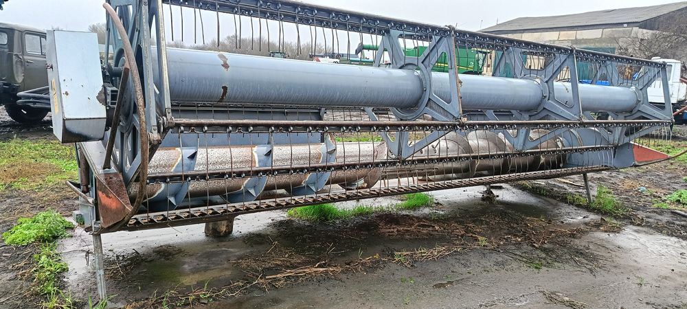 Продам комбайн акрос