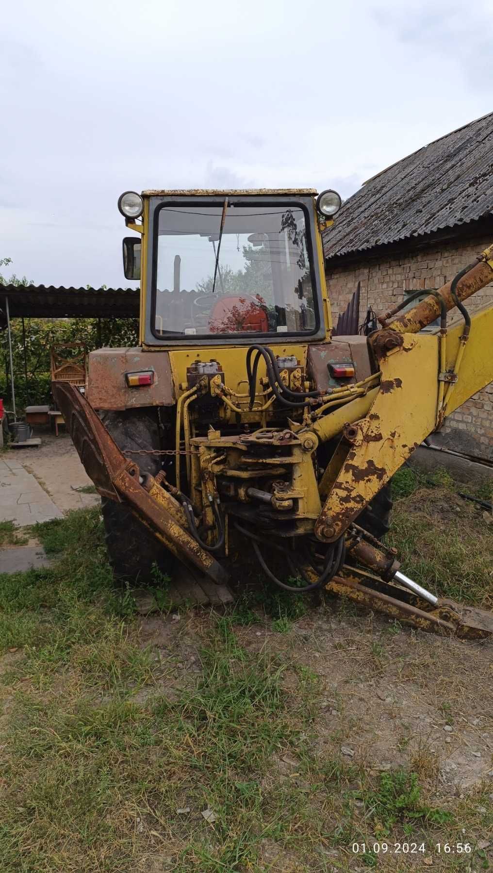 Екскаватор ЮМЗ 2002р. БОРЕКС