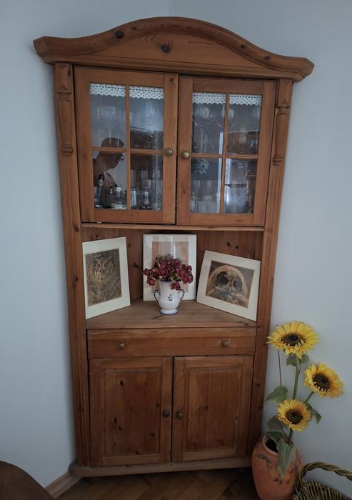 Witryna narożnikowa