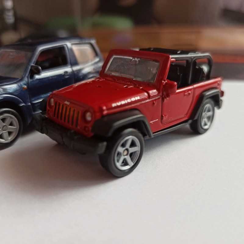 Welly samochodziki SUV kolekcja 1:64