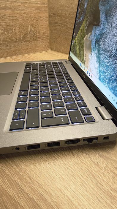 Laptop Dell Latitude i5-1235U 16GB DDR4 Iris Xe 256GB SSD M.2 Win11Pro