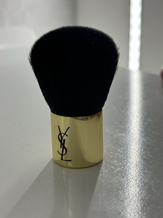 ysl pedzel do makijazu profesjonalny 1