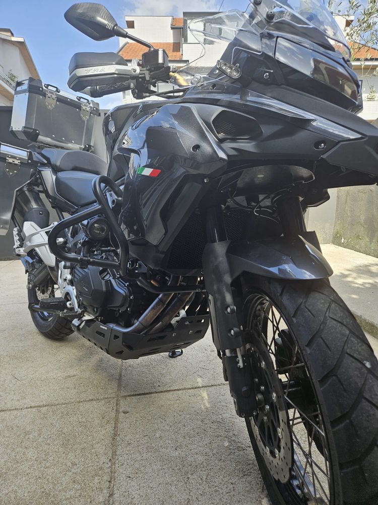 Benelli trk 502x