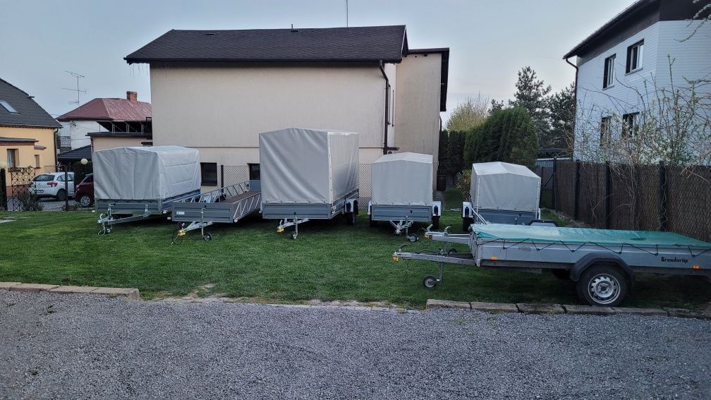 Box bagażnik na hak wynajem wypozyczalnia przyczep, przyczepka