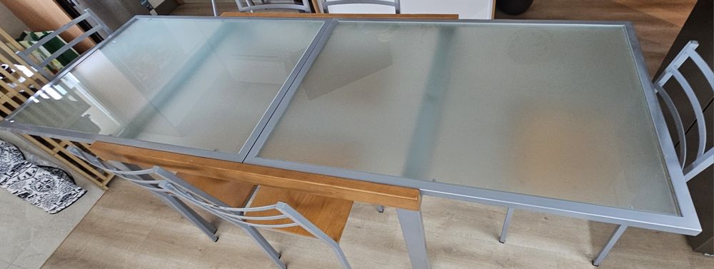 Mesa extensível + 6 Cadeiras