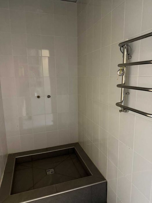 окрема будівля  під будь який вид діяльності.