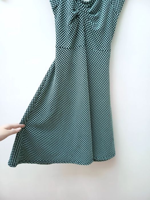 Vestido Turquesa às Bolinhas