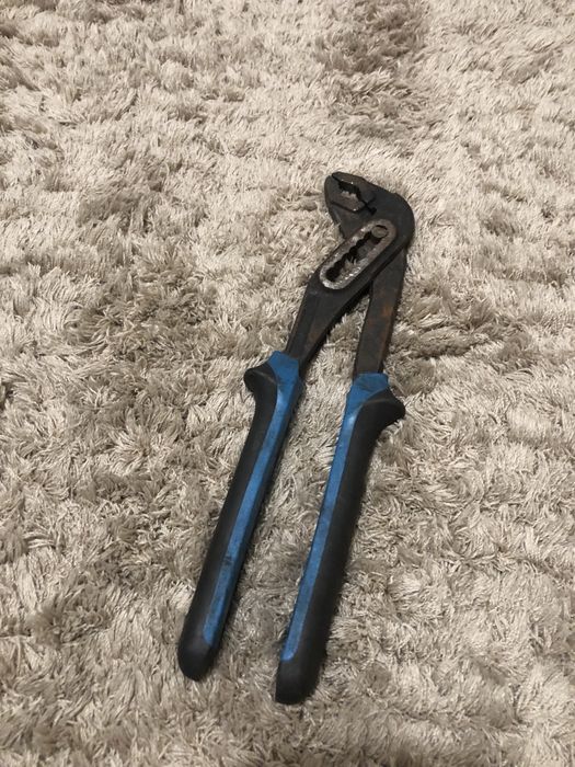 Кліщі переставні з накладним шарніром