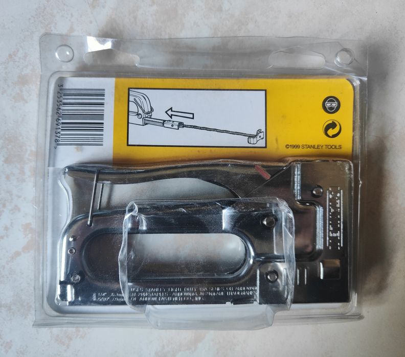 Agrafador Stanley LD8 - NOVO