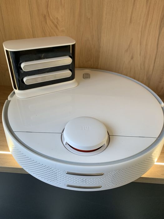 Робот пилосмок Xiaomi Mi Reobot
