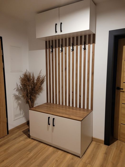 Szafa do przedpokoju