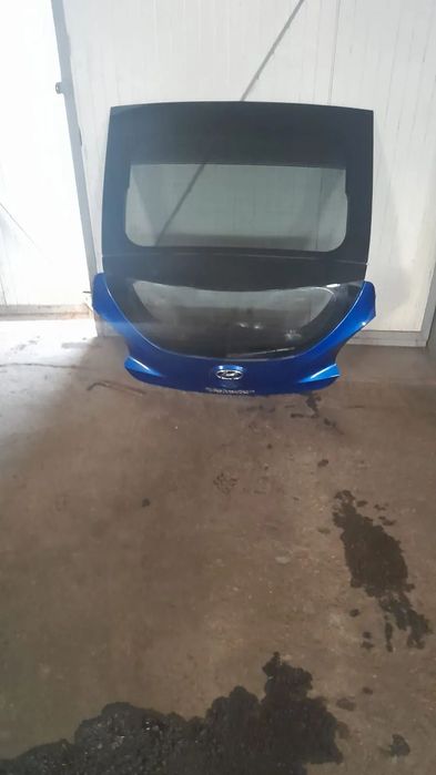 Hyundai Veloster klapa