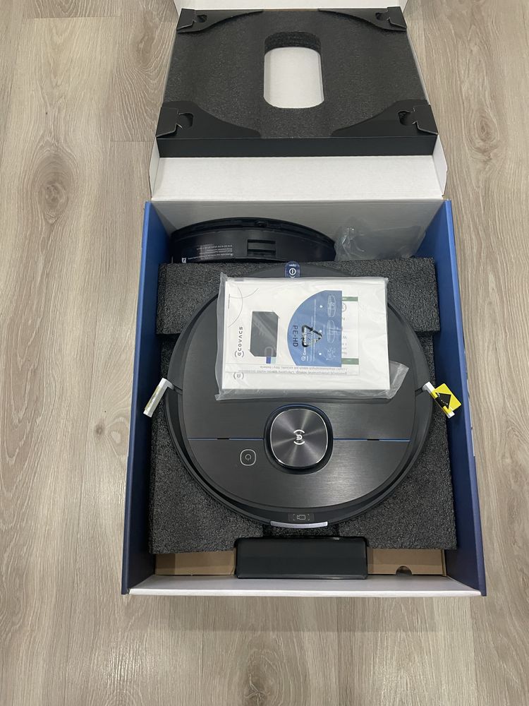 Ecovacs deebot ozmo pro T8 AIVI czarny