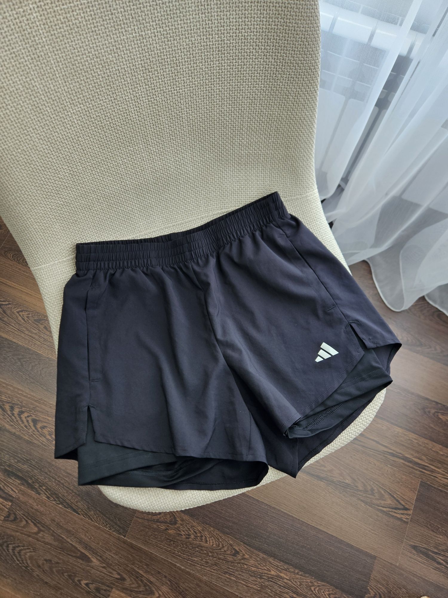 Жіночі спортивні шорти Adidas Aeroready Minimal 2In1 Shorts