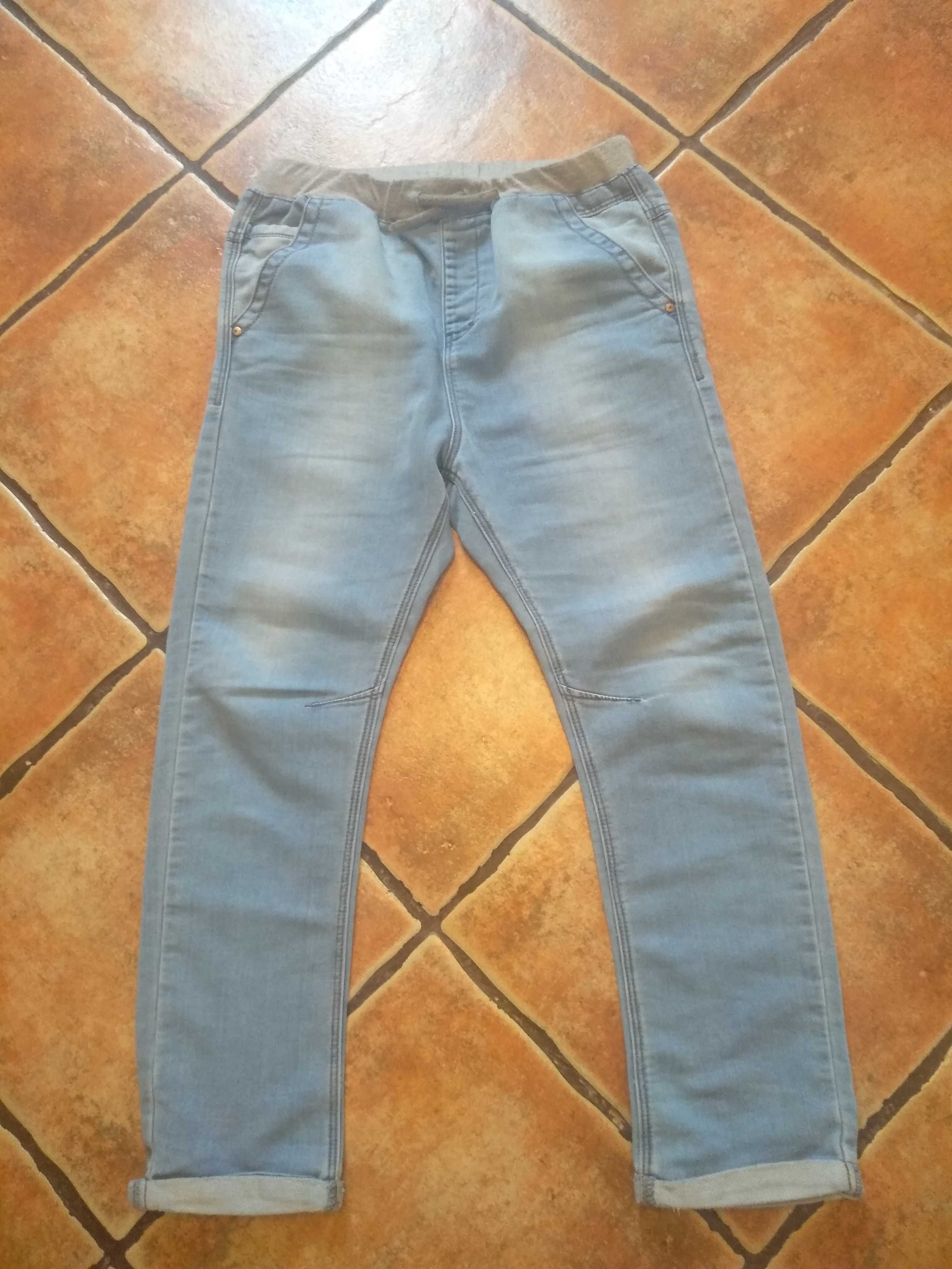 Spodnie jeansy dżinsy dla chłopca 146 na gumce Reserved