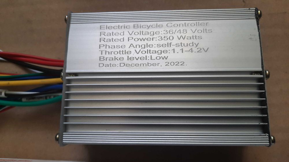 Контроллер вело,самокат  24/36 V 250 W.  36/48 V 350w. Ручка газа .