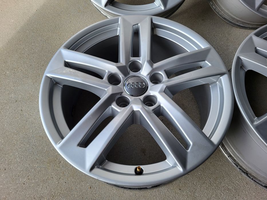 ##[1231] 17 Cali 5x112 ET42 Felgi aluminiowe Audi A3 A4 A6 Oryginal ##