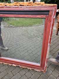 Drewniane okno 120x120 cm, dwuszybowe
