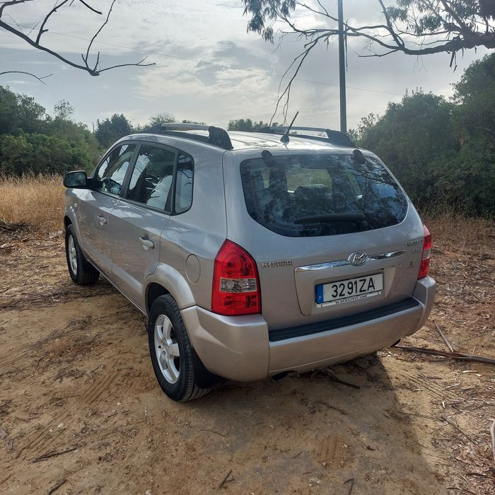 Hyundai Tucson CRDI 2.0
Ano de fabrico: setembro de 200