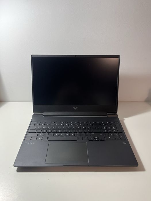 Victus HP RTX 4050 15,6” 144Hz