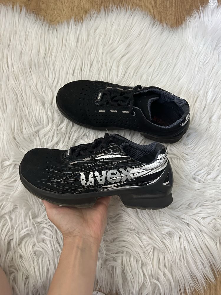 Buty robocze uvex s1 czarne 38