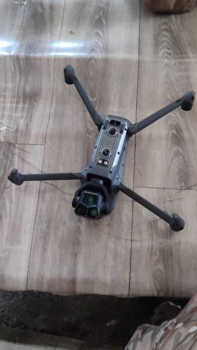 DJI Mavic 3 Pro стан ідеал. без акаунту, наліт 1 час