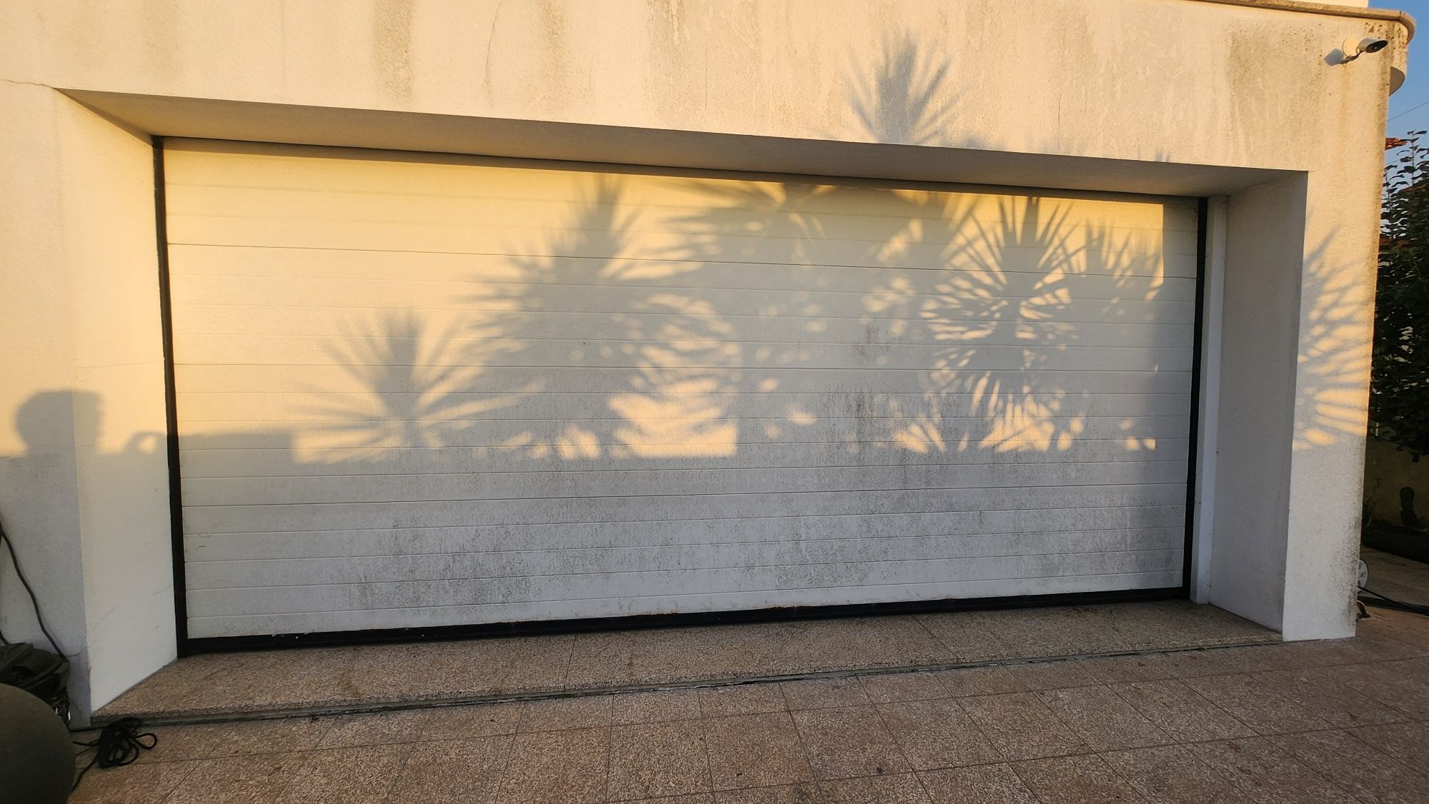 Portão eléctrico