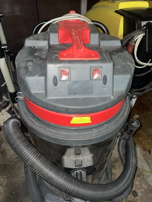 Продам хороший двох турбіний пилосос