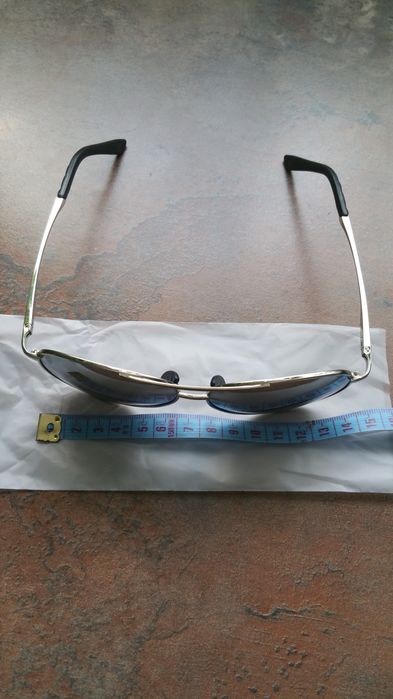 очки солнцезащитные