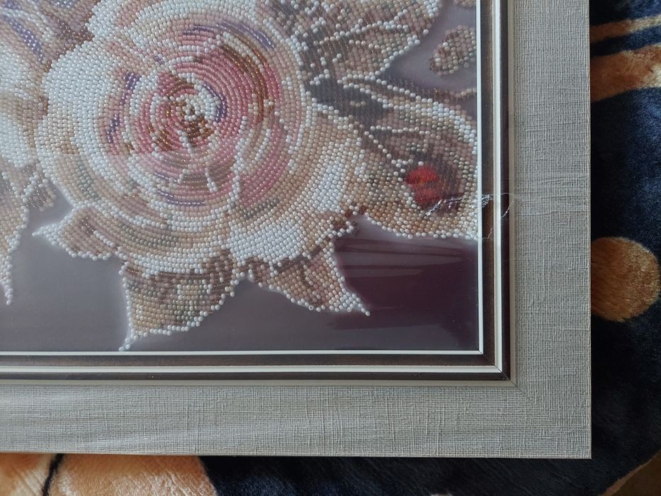 Картина вишита бісером Карамельні троянди