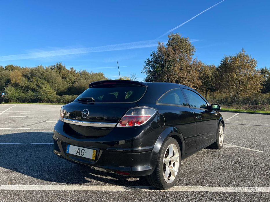 Opel Astra GTC 1.7 CDTI