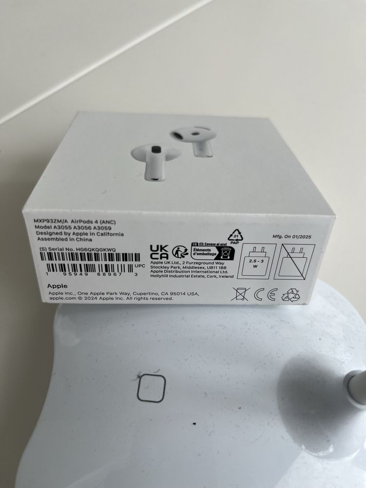 Apple Airpods 4 SELADOS E NOVOS com cancelamento de ruido