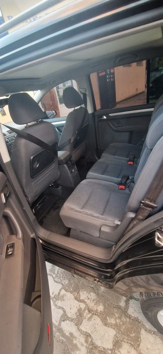 VW Touran 2011 год