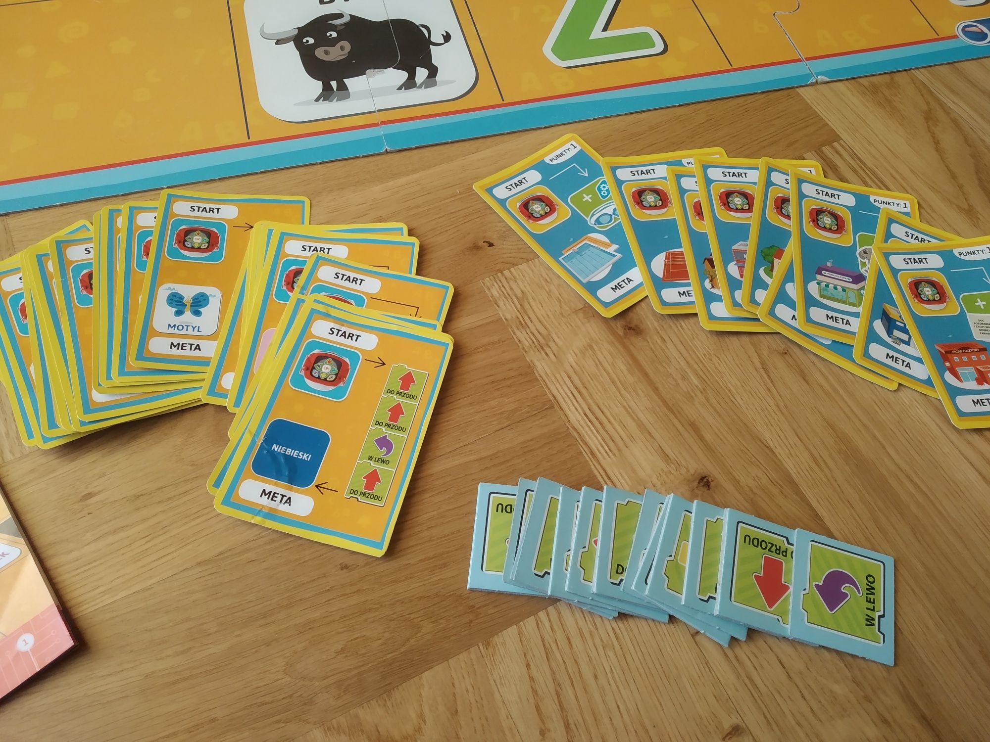 Mówiący robot edukacyjny DOC firmy Clementoni