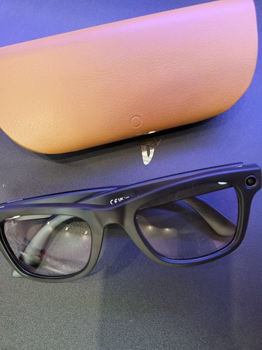 Ray Ban meta ai transitions смарт окуляри RW4006 wayfarer з камерою

-