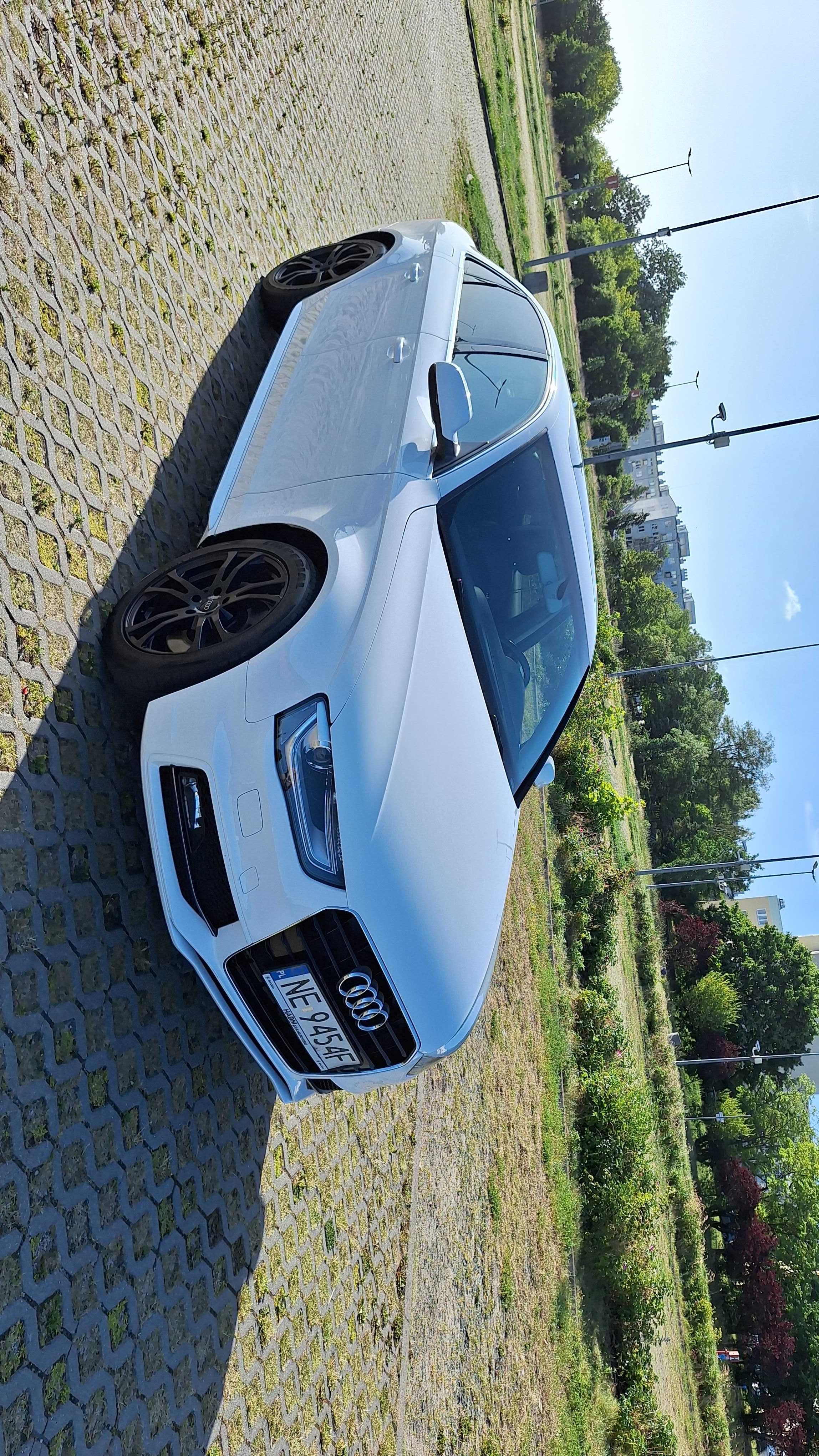 Audi A4 B8 2.0 2014r
