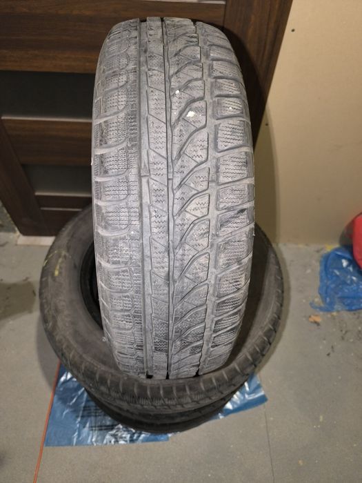 Opony zimowe Dunlop 195/65/R15 Garażowane