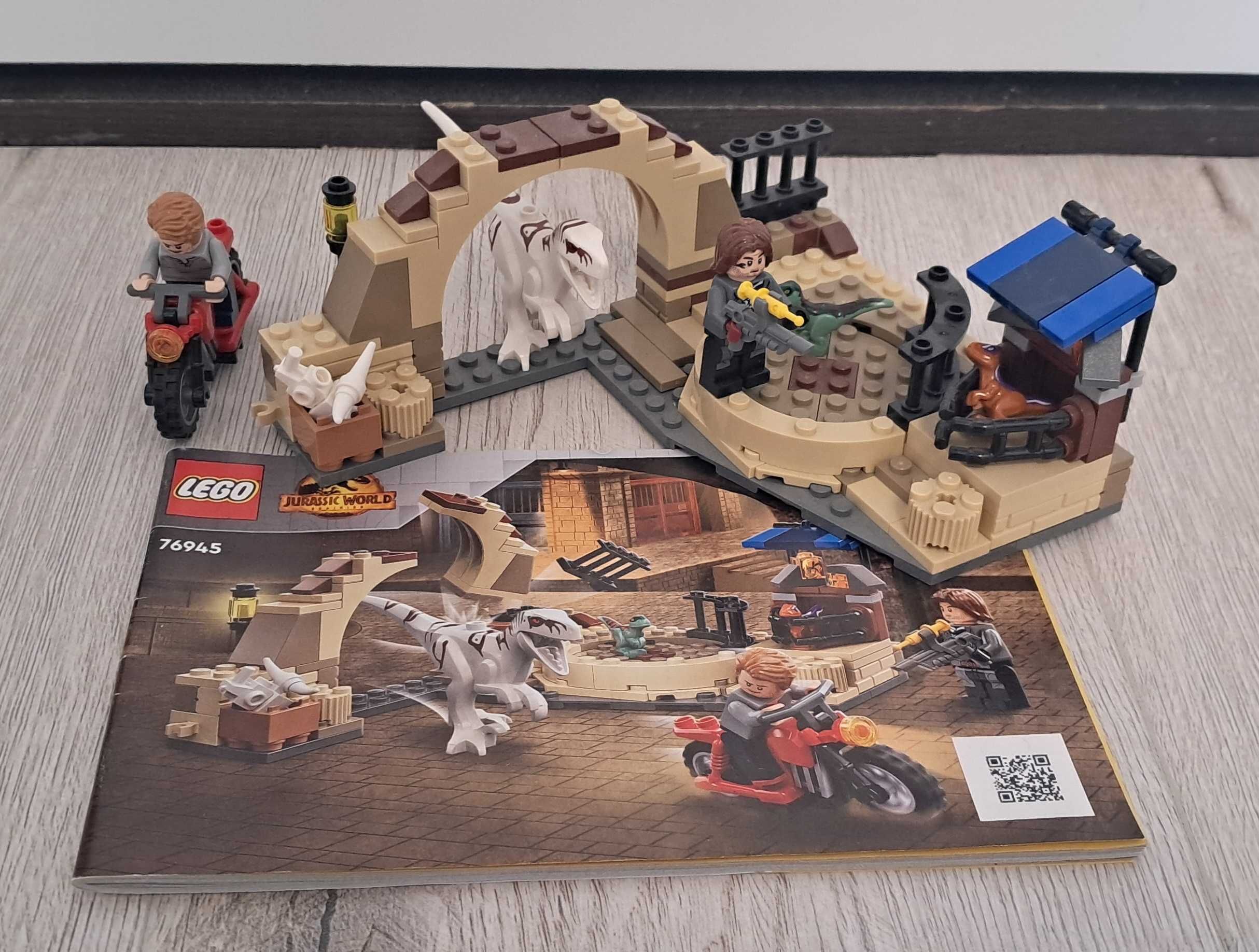 Lego 76945 Atrociraptor: pościg na motocyklu