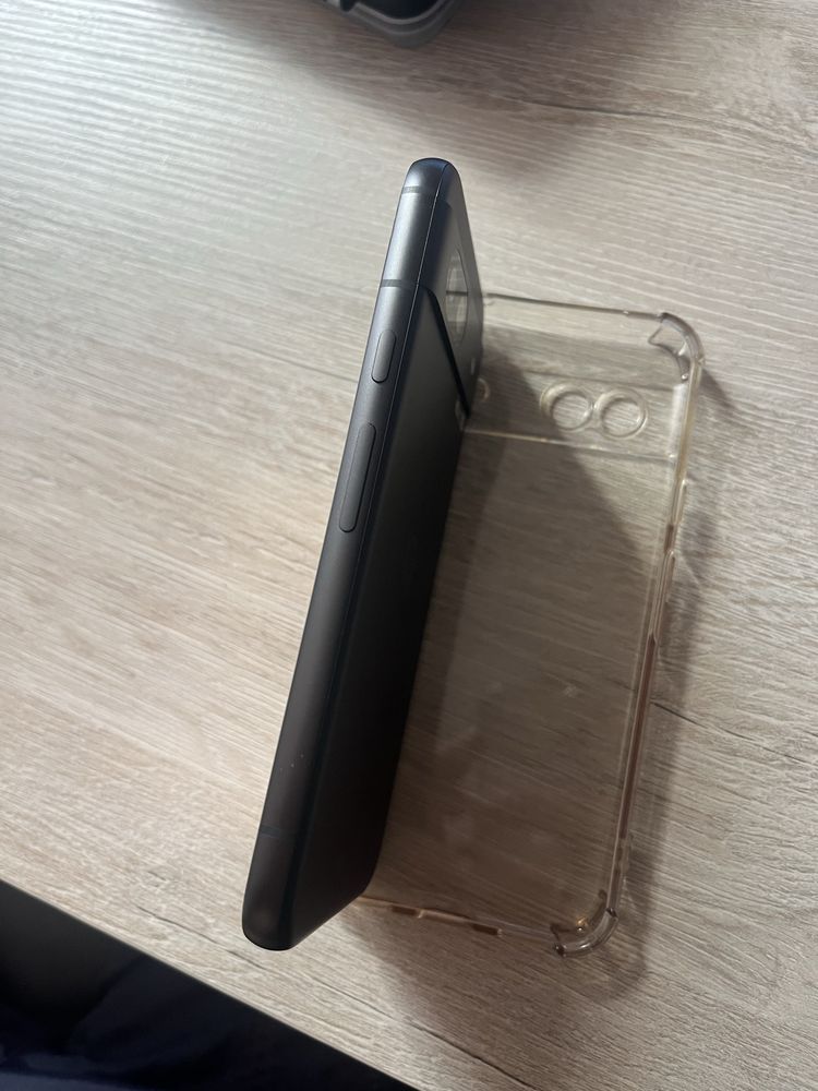 Google pixel 8a 8/256 GB