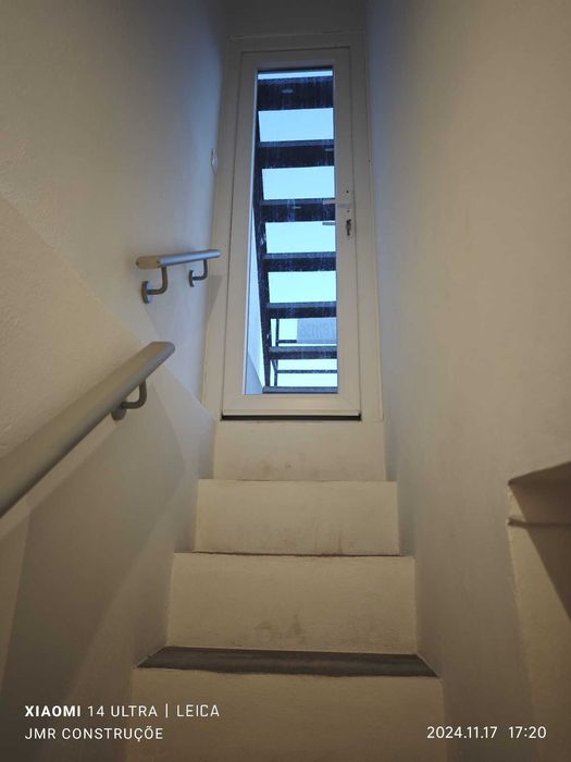 Aluga se T2 Monte gordo