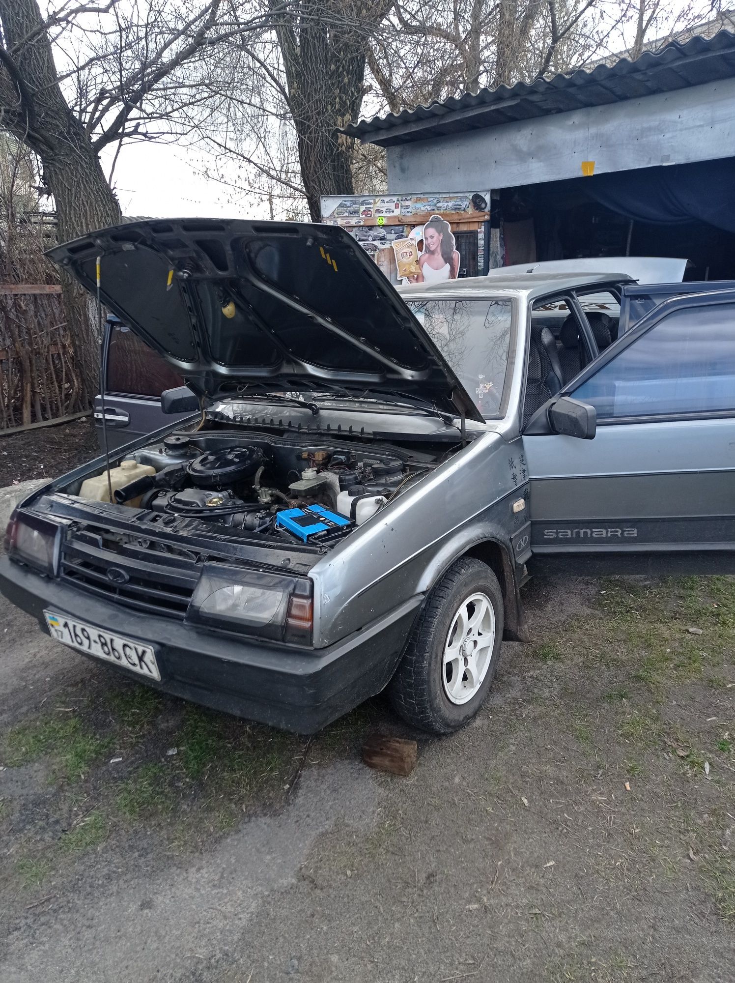 Продам срочно 21099
