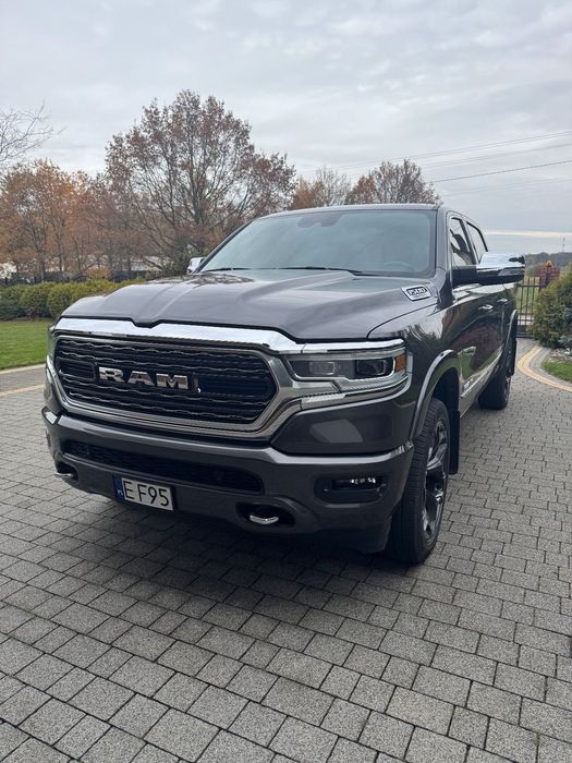 RAM 1500 RAM 1500 LIMITED 5.7 HEMI 430km