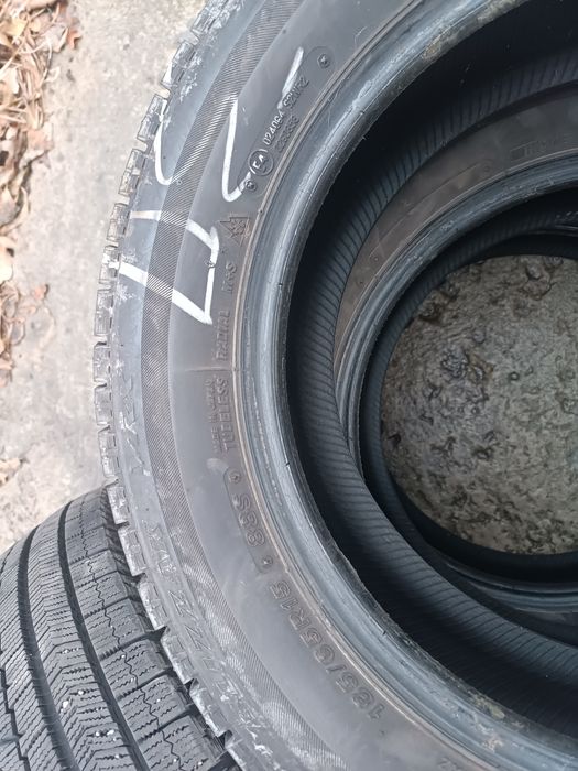 Шина зимова Bridgestone Blizzak VRX 185/65 R15 88S