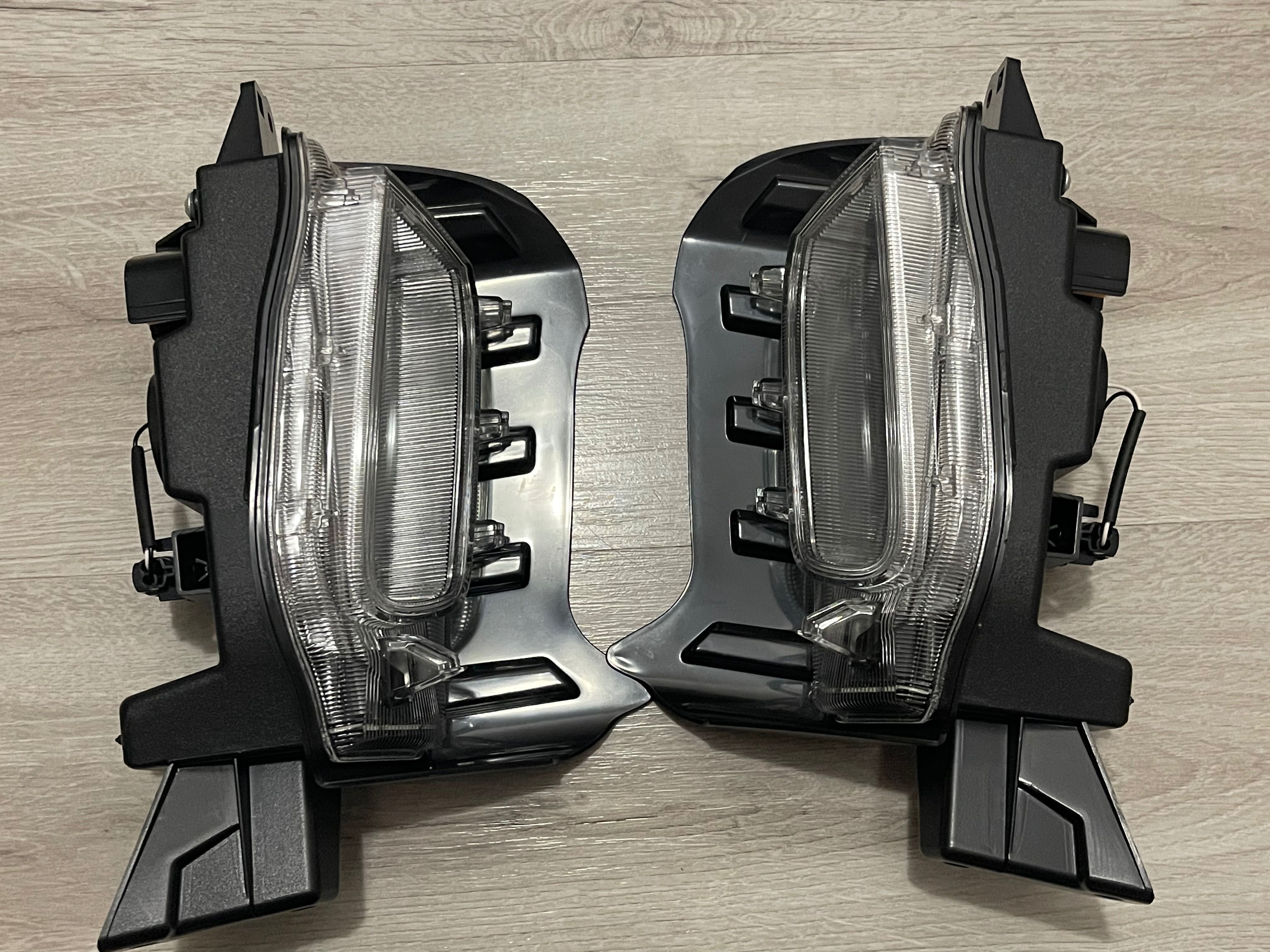 Lampy DRL Led Toyota Prius Plus V 2015 +