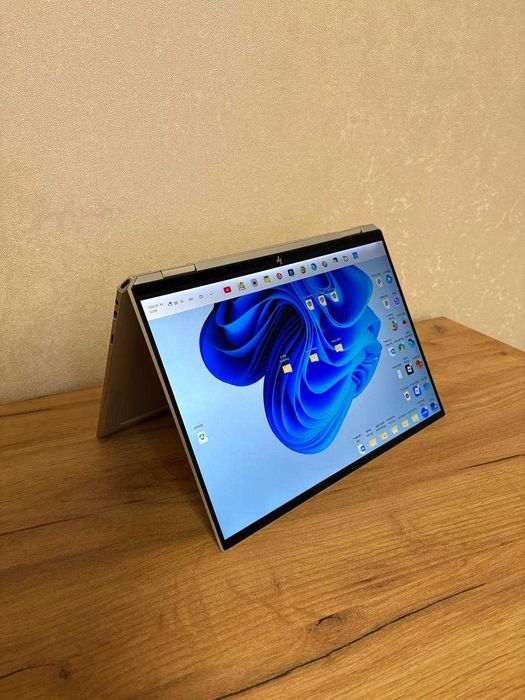Ноутбук HP Spectre x360 Convertible 14-ea0xxx в ідеальному стані
