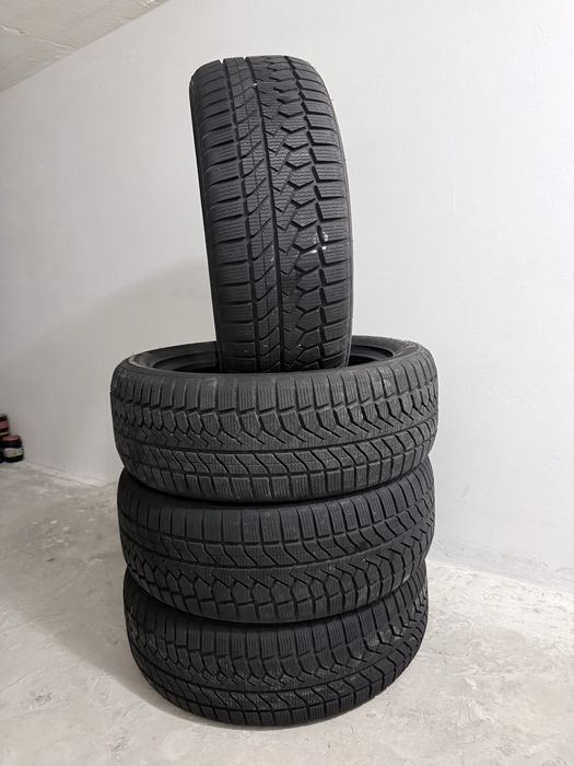 Зимові шини 235/50R19 Goodride Zuper Snow 7mm. 2023р. 4шт.