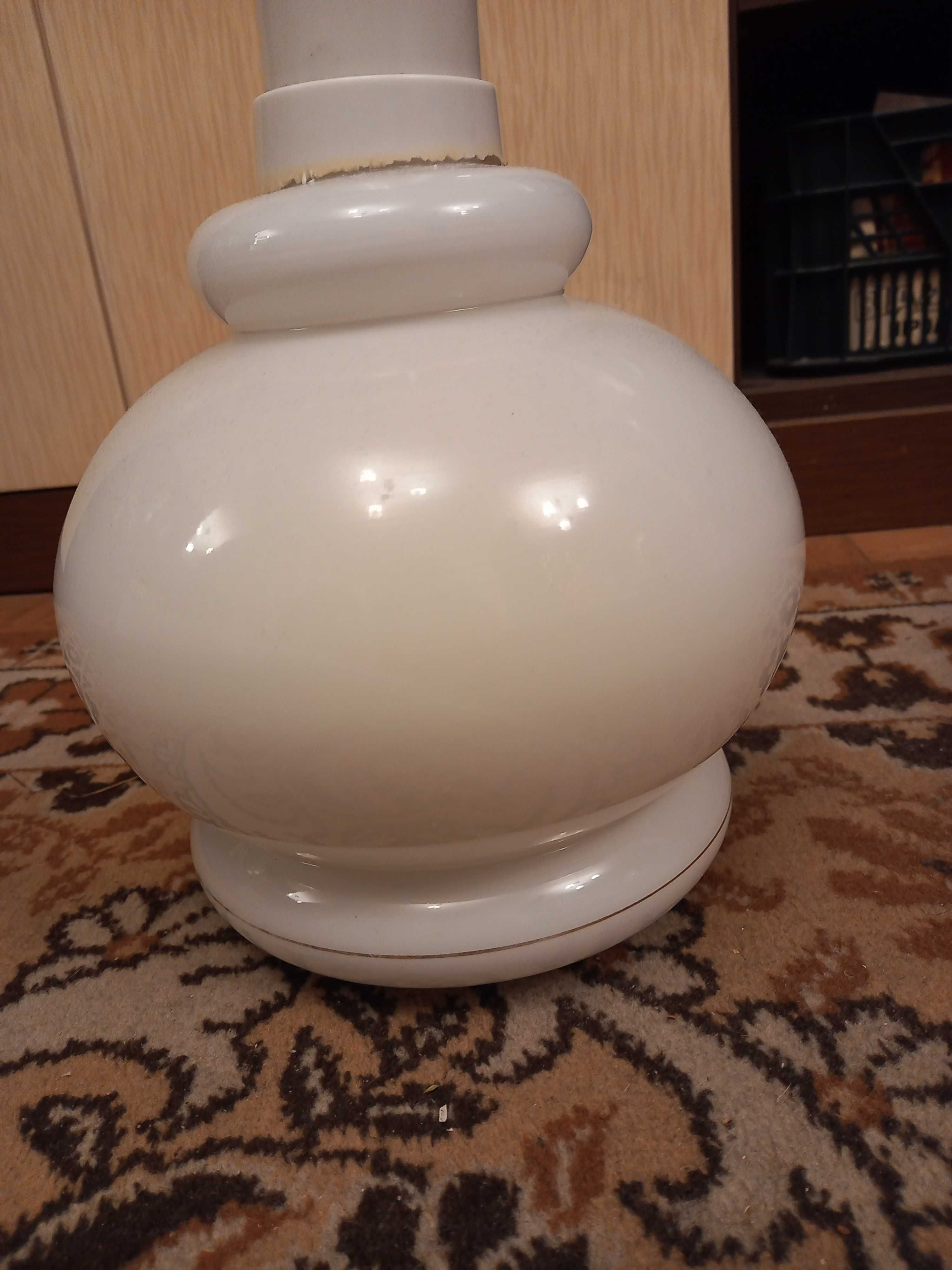 lampa wisząca z kloszem