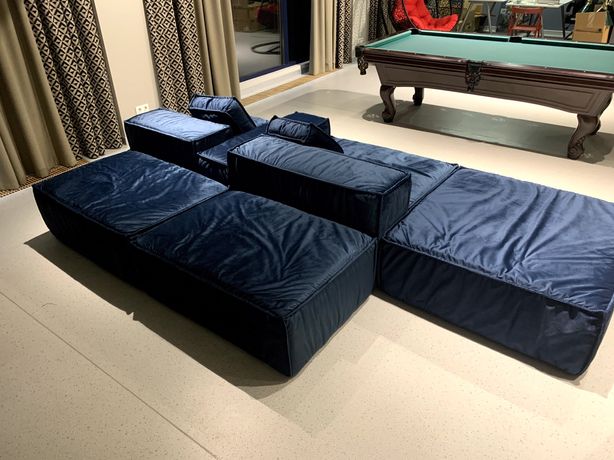 Двусторонній модульний диван з широкими м`ягкими підлокітниками
