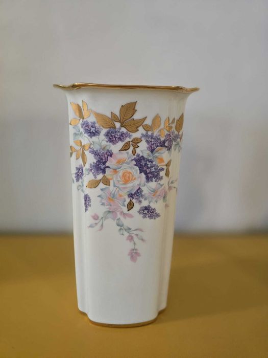 Jarras decorativas Vista Alegre e Casa Bohemia