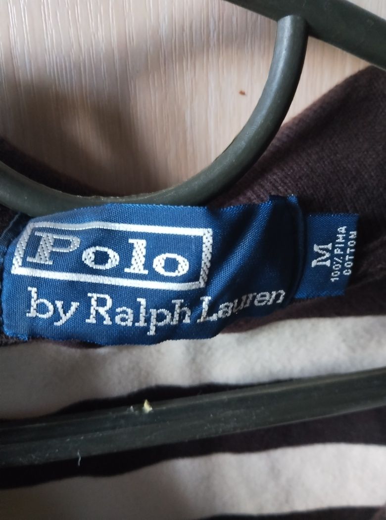 Футболка polo by Ralph Lauren.